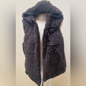 Women’s black vest